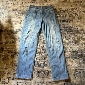 Pilcro and the Letterpress Anthropologie Light Wash Jeans Size 25 US